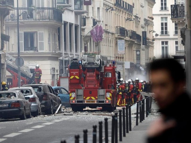 Explozie în urma unei scurgeri de gaze la Paris: Doi morţi şi peste 40 de răniţi