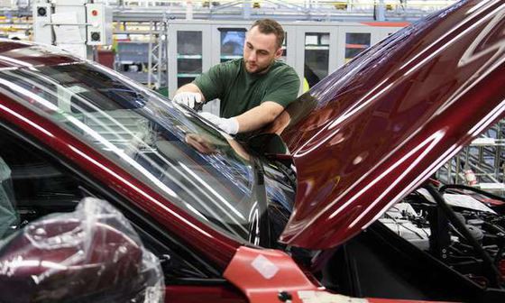 Volkswagen ar putea plăti daune autorităţilor locale din Germania. Sumele cerute în instanţă, uriaşe. Ce i se impută gigantului auto