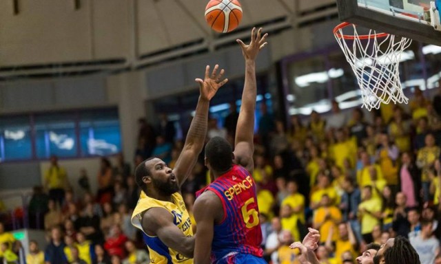 Steaua - CSU Sibiu 71-75. A opta victorie consecutivă a liderului Ligii Naţionale