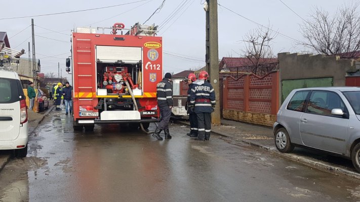 VIDEO. INCENDIU la Cumpăna. A ARS MANSARDA UNEI CASE!
