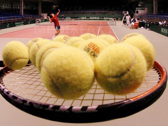 Australian Open: Mâine intră pe teren şase tenismeni din România