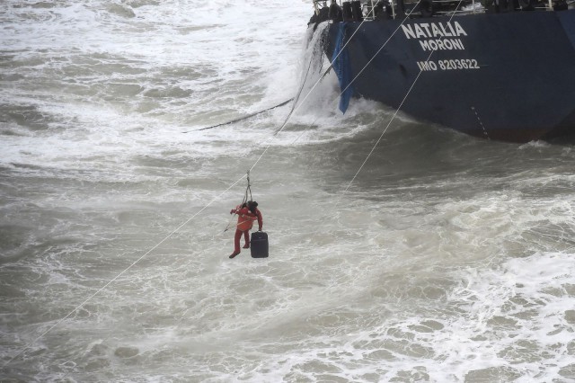 Şase morţi în urma naufragiului unui cargou în largul Mării Negre