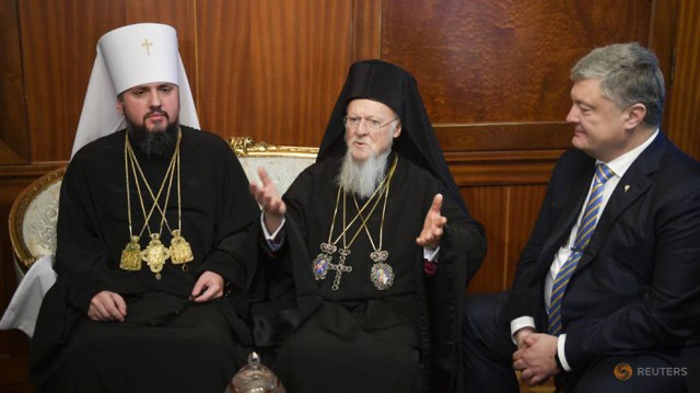 Patriarhul ecumenic Bartolomeu I al Constantinopolului a semnat documentul ce asigură independenţa Bisericii ortodoxe a Ucrainei