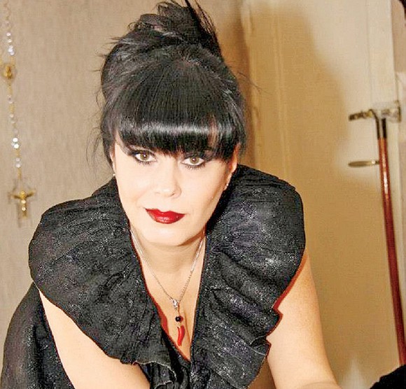 Mariana Moculescu s-a mutat din nou cu iubitul bătăuş