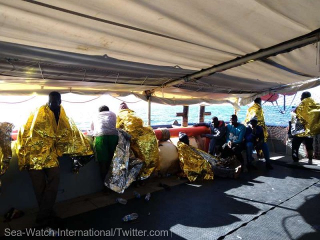 Migranţi: Cel puţin 15 dispăruţi în apele Mediteranei, bilanţ mai grav potrivit supravieţuitorilor