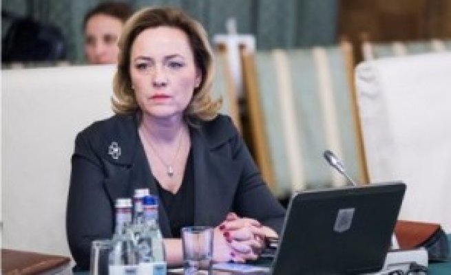 Carmen Dan îl acuză pe Klaus Iohannis: E mult mai preocupat de bugetul unei structuri de informații decât de cel al ministerului
