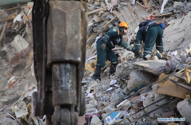 Rusia respinge pista teroristă în explozia produsă într-un bloc de locuinţe din Magnitogorsk