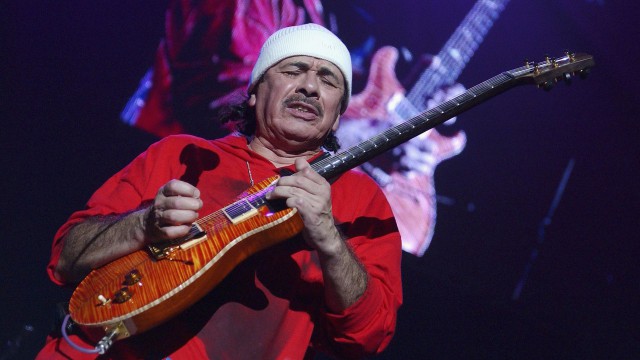 Carlos Santana va marca 50 de ani de la prezenţa sa la Woodstock cu un turneu nord-american