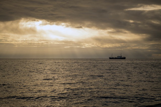 Germania îşi suspendă participarea la misiunea navală a UE în Mediterana