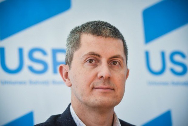 Surpriză la Cotroceni: USR vrea revizuire mai largă a Constituţiei. Iniţiativa „Fără penali“, inclusă în plan