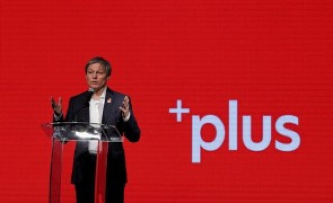 Dacian Cioloș, după ce ÎCCJ a decis că Alianţa 2020 USR PLUS poate candida la europarlamentare: 'Lupta continuă cu şi mai mult avânt'