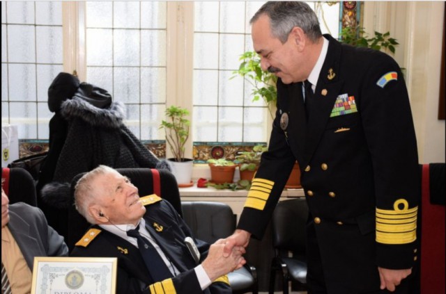 Cel mai LONGEVIV MARINAR în viață a împlinit 100 de ani!