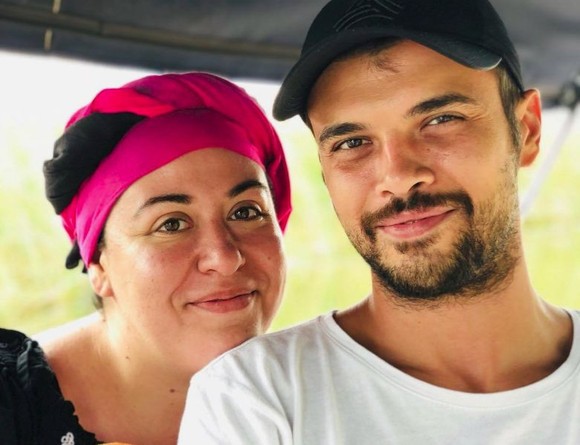 Oana Roman este foarte mândră de cum arată. Nu vrea să audă de operații estetice