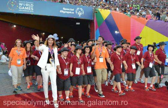 Nadia Comăneci strânge fonduri pentru participarea sportivilor cu dizabilităţi intelectuale la Jocurile Mondiale Special Olympics