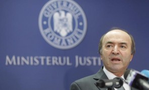 Tudorel Toader, după reproșurile lui Liviu Dragnea - În lipsa urgenței, nu poate fi adoptată o Ordonanță de Urgență !