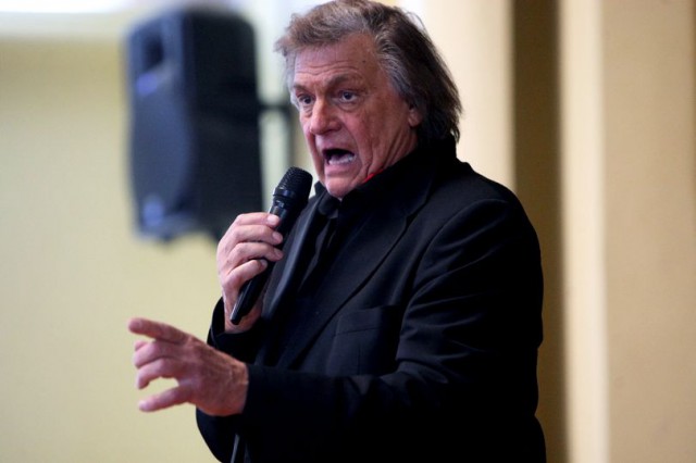 Florin Piersic, sărbătorit pe scenă într-un spectacol cu intrare liberă. Actorul împlinește 83 de ani duminică