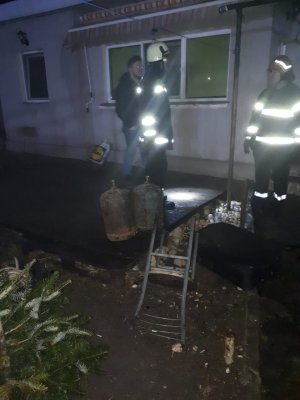 VIDEO. INCENDIU la o casă din Techirghiol: în toiul nopții, în luptă cu flăcările!