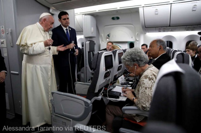 Celibatul preoţilor, ''un dar pentru Biserică'', nu este opţional, a afirmat papa Francisc