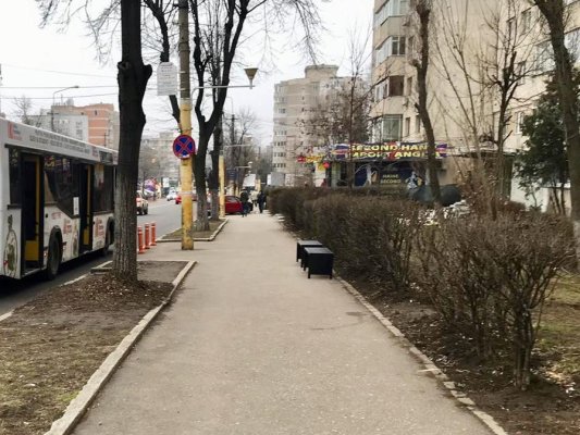 Bănci în toate stațiile RATC din Constanța. VIDEO
