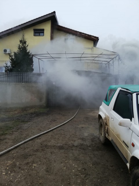 INCENDIU VIOLENT pe bulevardul TOMIS! VIDEO