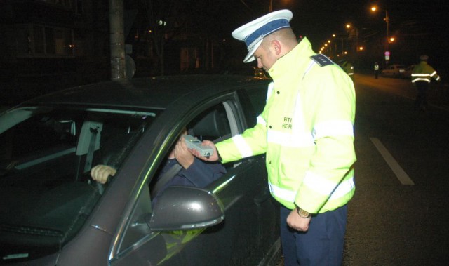 S-a suit beat criță la volan și a provocat un accident rutier, pe bulevardul Mamaia