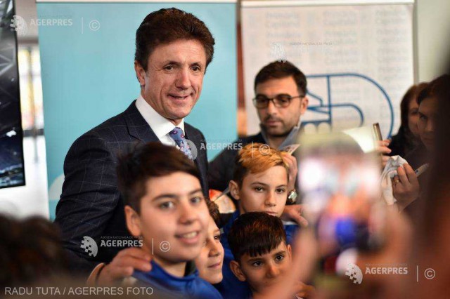Gică Popescu: Vom fi pregătiţi pentru organizarea EURO 2020