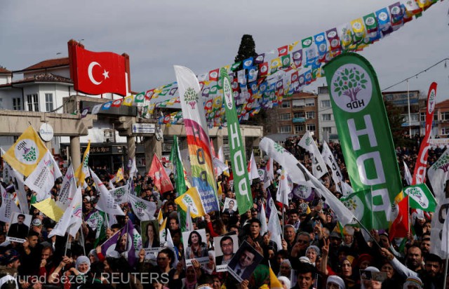 Turcia: Mii de manifestanţi la Istanbul împotriva condiţiilor de încarcerare a liderului PKK Abdullah Ocalan