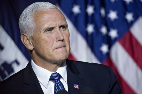 Vicepreşedintele american Pence şi secretarul de stat Pompeo cer UE să se retragă din acordul nuclear cu Iranul