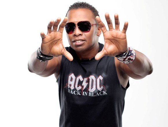 Haddaway, solistul care a spart topurile cu „What is Love“, s-a distrat pe rupte în Vama Veche