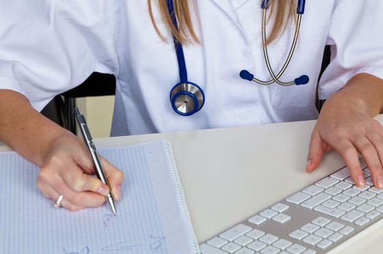 Guvernul adoptă coplata serviciilor medicale la privat