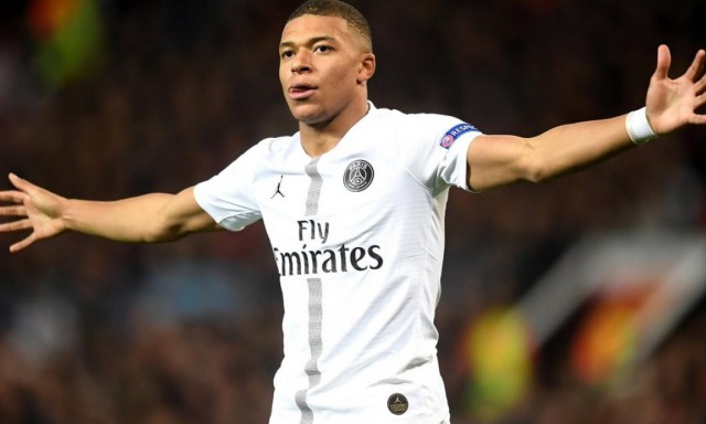 Saint-Etienne - PSG 0-1. O nouă operă de artă marca Mbappe, din pasa lui Dani Alves