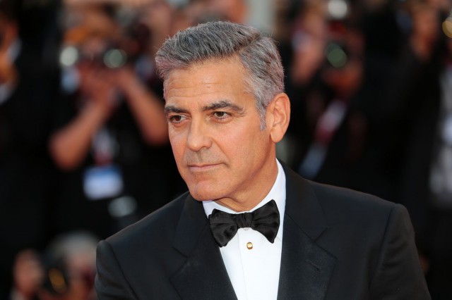 George Clooney revine în televiziune după 20 de ani, cu un serial inspirat din romanul „Catch-22“