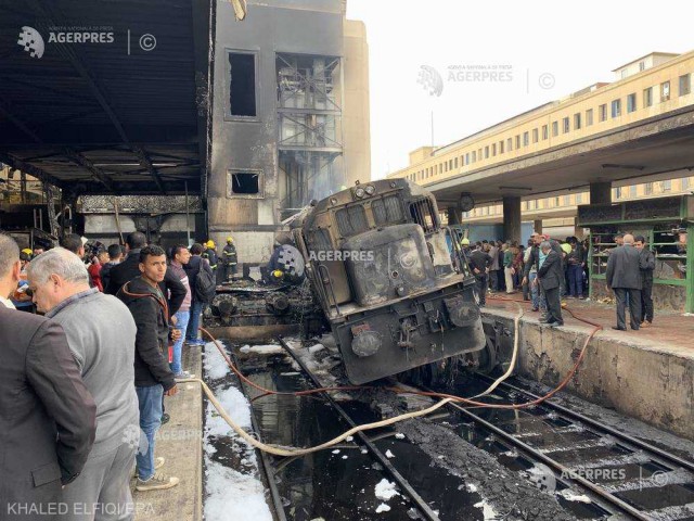 Egipt: Cel puţin 20 morţi şi 40 de răniţi într-un accident de tren urmat de un incendiu în gara centrală din Cairo
