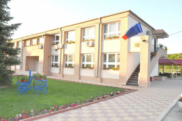 ANUNȚ LICITAȚIE PUBLICĂ