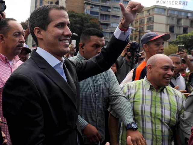 Venezuela: Juan Guaido, la frontiera cu Columbia pentru a face să intre ajutorul umanitar în ţară