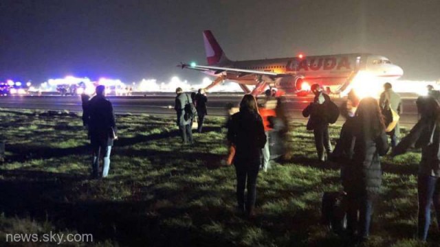 Marea Britanie: Opt persoane uşor rănite într-un incident la decolare pe aeroportul londonez Stansted