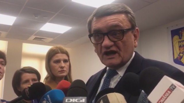 Ciorbea nu se grăbeşte să atace OUG pe Justiţie: „Şi Dumnezeu a făcut lumea în şase zile. În a şaptea s-a odihnit“