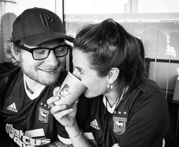 Ed Sheeran s-a căsătorit în mare secret. La eveniment au participat doar 40 de persoane