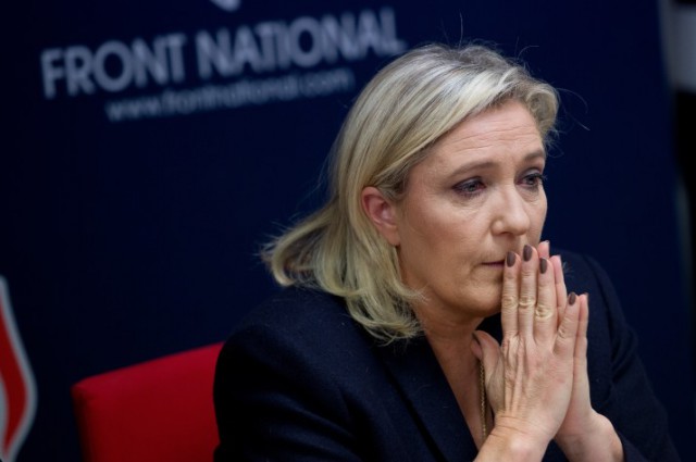 Franţa: Parchetul cere trimiterea în instanţă a Marinei Le Pen pentru difuzarea de imagini violente