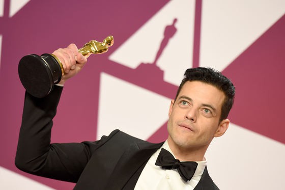 OSCAR 2019: Rami Malek a căzut de pe scenă în timpul galei