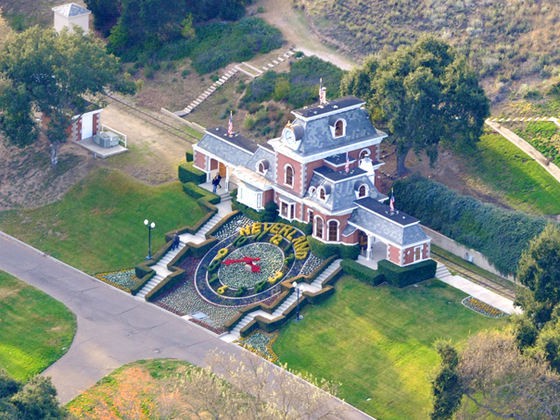 Neverland, fosta reşedinţă a lui Michael Jackson, din nou la vânzare. Suma, de trei ori mai mică decât cea iniţială