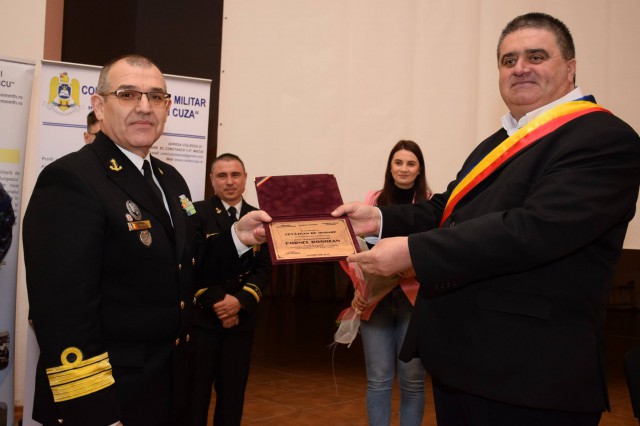 Comandantul Flotilei Fluviale, cetățean de onoare!