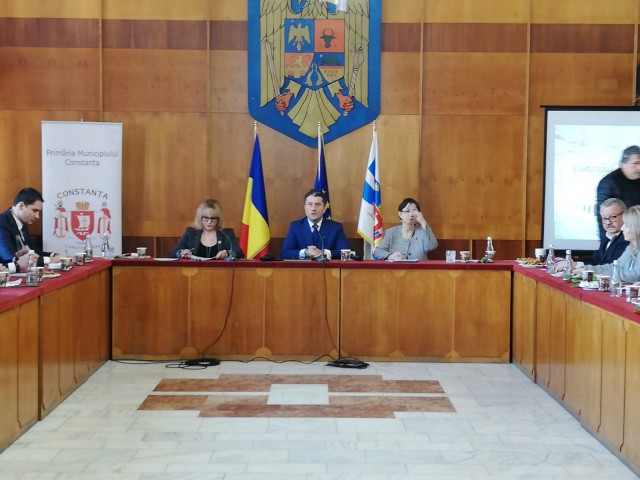 Ședință de Consiliu Local Municipal cu scântei! Ajutor pentru victimele violenței domestice și școli care vor fi reabilitate