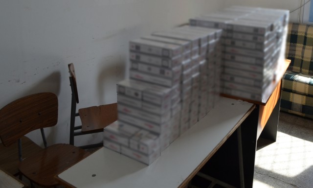 Țigări de contrabandă, descoperite de polițiștii de frontieră