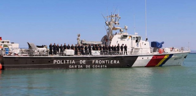 Articole vestimentare și încălțăminte în valoare de 2,7 milioane de lei, descoperite de polițiștii de frontieră