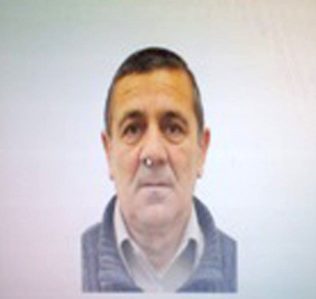 Dacă vedeți acest bărbat, SUNAȚI de URGENȚĂ la Poliție