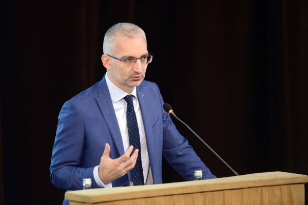 CSALB: Peste 2.000 de cereri de soluţionare a neînţelegerilor cu băncile depuse în 3 ani; 1,4 milioane de euro obţinuţi în favoarea consumatorilor
