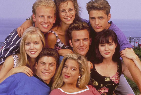 Ce mai fac actorii din „Beverly Hills 90210”, idolii unei generaţii