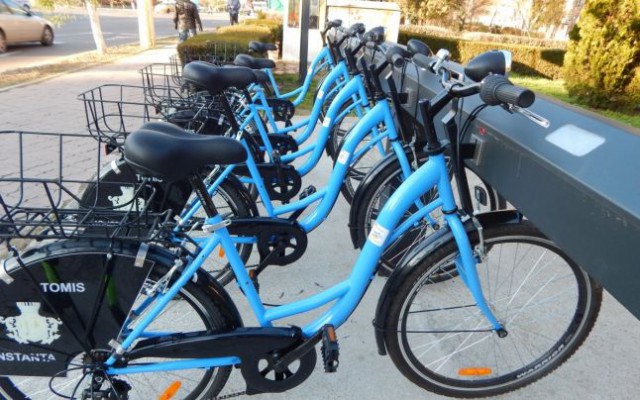 Cum pot fi folosite, GRATUIT, bicicletele puse la dispoziție de Primăria Constanța