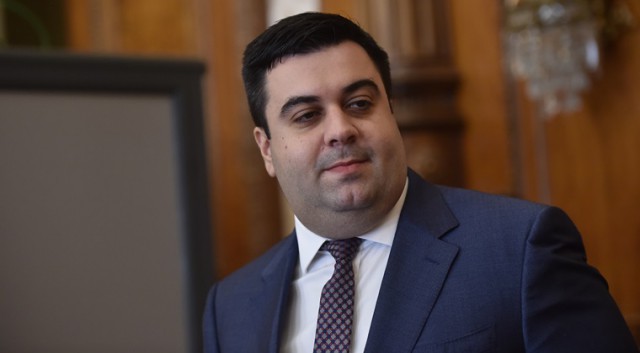 Ministrul Transporturilor: Vom rezilia contractele cu constructorii neserioşi care nu-şi fac treaba
